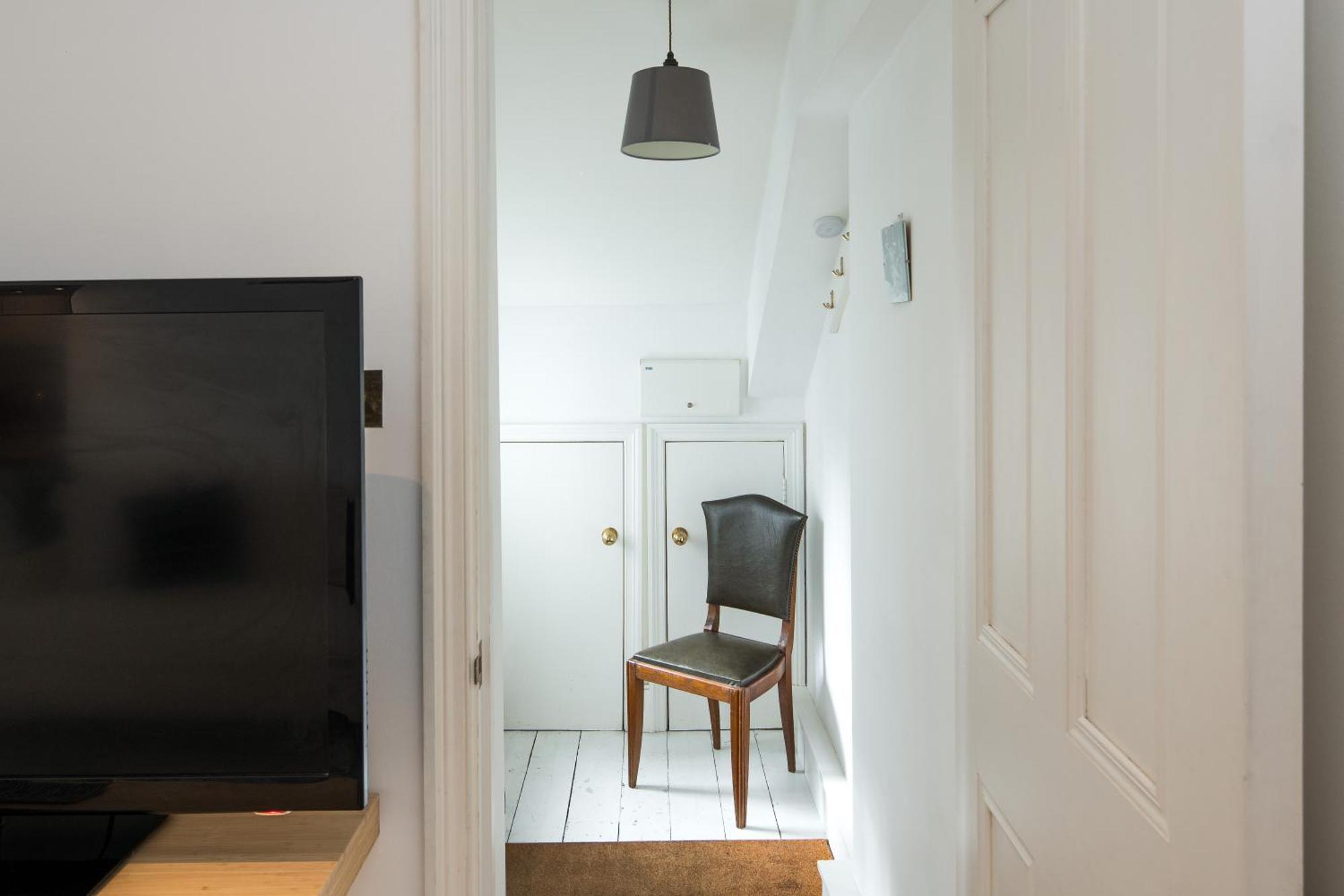 Апартаменти Charming 2-Bed Flat In The Heart Of Nottinghill - Steps From Portobello Rd Market And Nottinghill Bookshop Лондон Екстер'єр фото